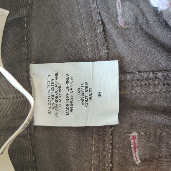 ***SOLD*** GAP - corduroy pants - Picture 3 of 3